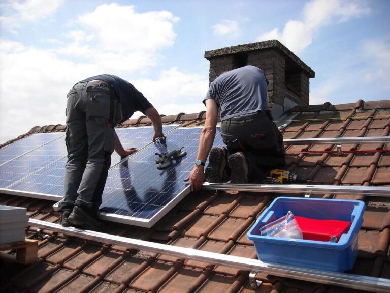 Como é o Processo de Instalação de um Sistema de Energia Solar?